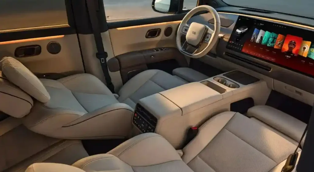 2026 Li Auto i6 cabin showing the 29-inch 6K screen and zero-gravity front seats